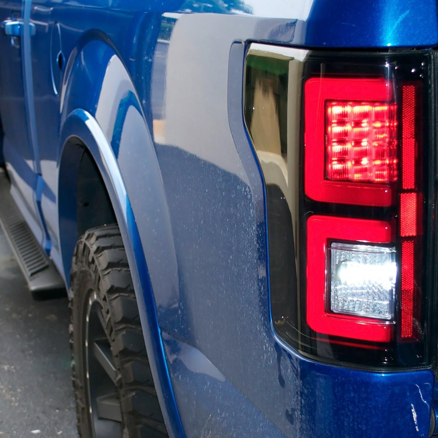 Tail Light Recon 264268RBK