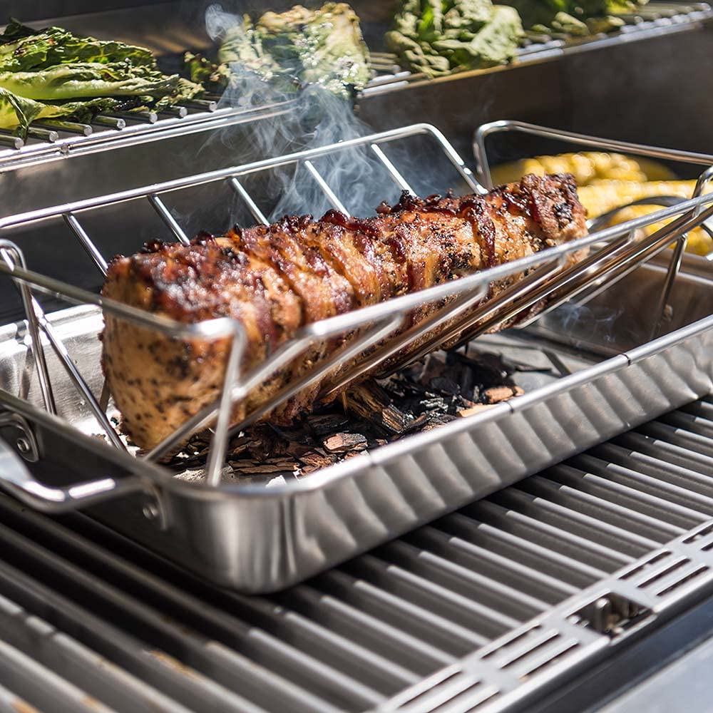 Stainless Steel Saber Roasting Pan w/Cutting Board - A00AA7018