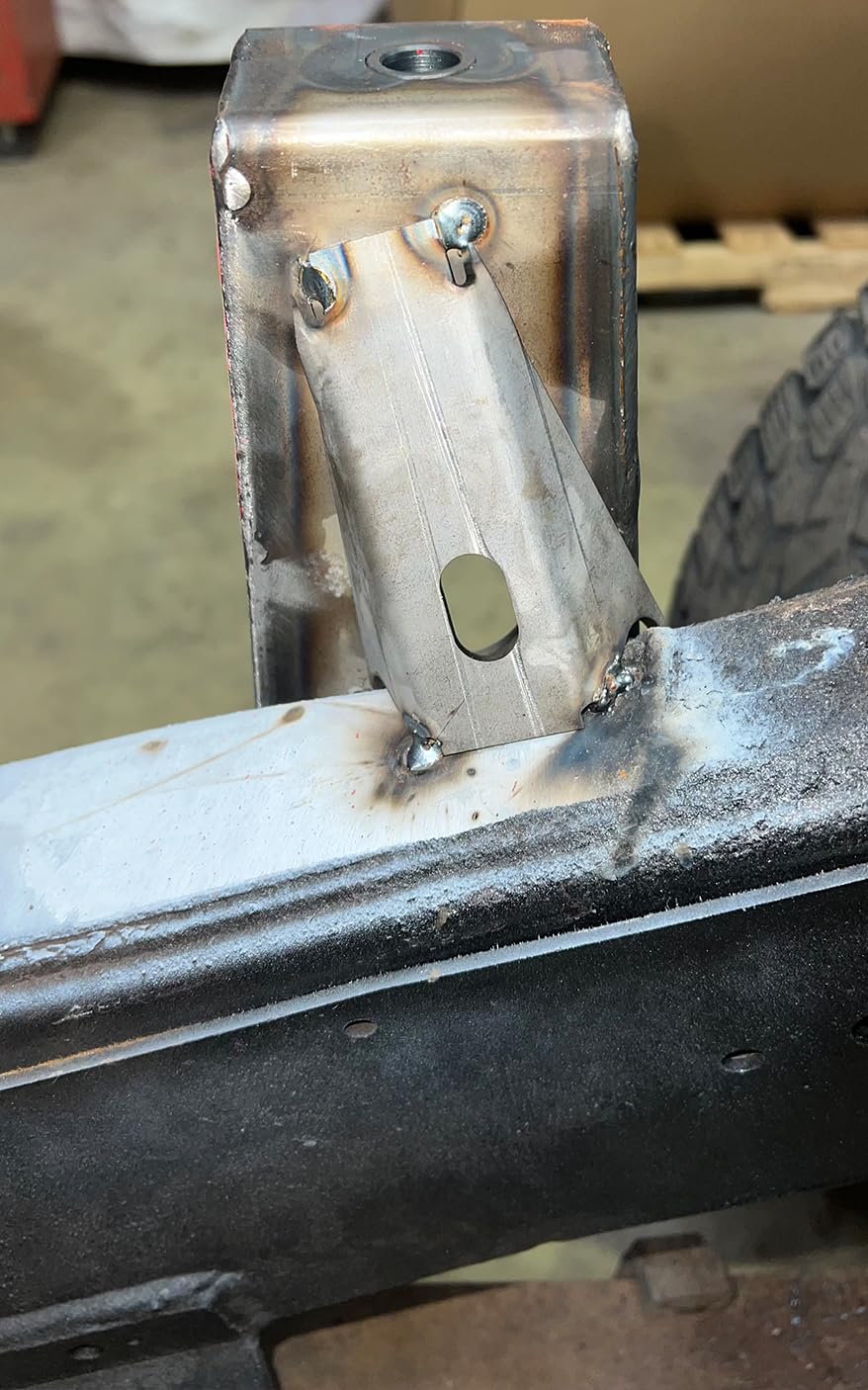 Bed Front Mount for Colorado/Canyon (2004-2012) by Rust Buster RB7512