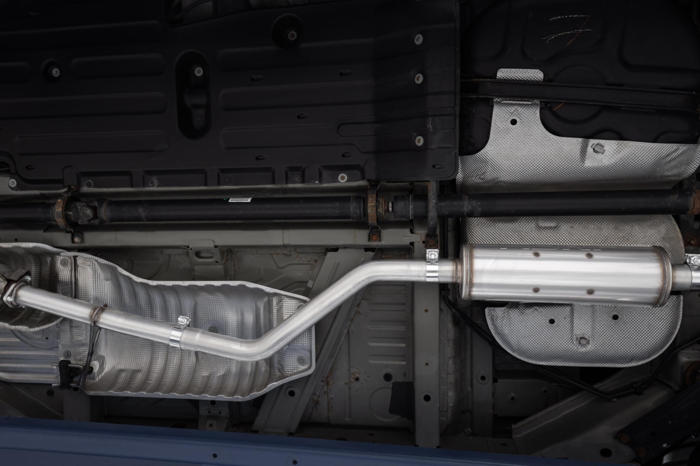 17-20 Honda Ridgeline MBRP 3.6L Aluminized Steel 2.5in. Cat-Back Exhaust - Single Side
