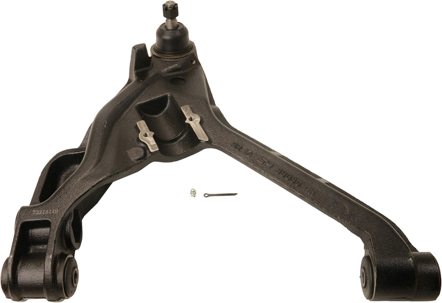 MOOG Suspension Control Arm and Ball Joint Assembly front right lower RK620273