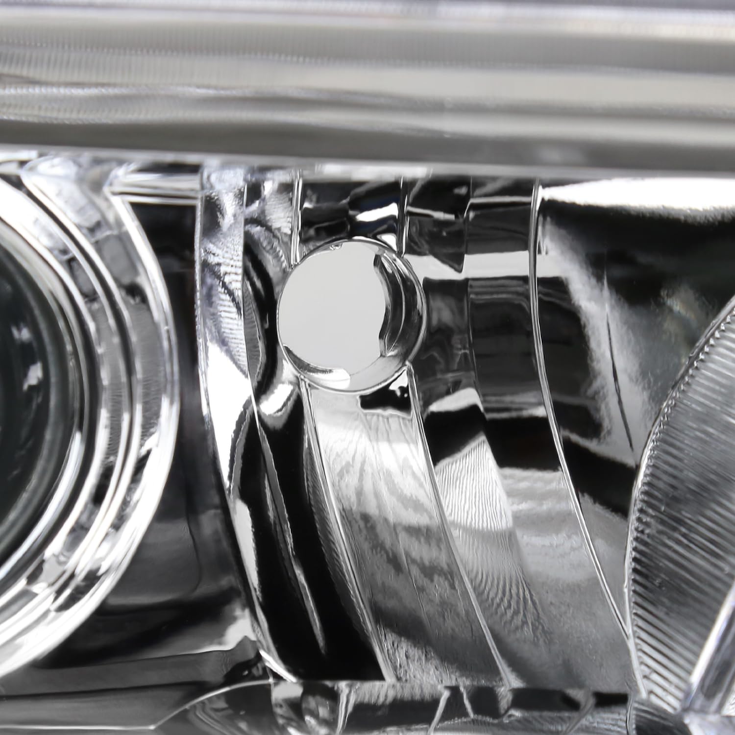 Right Passenger Side SPEC-D TUNING Chrome Projector Headlight Compatible with 2016-2022 Toyota Tacoma with factory LED daytime running lights