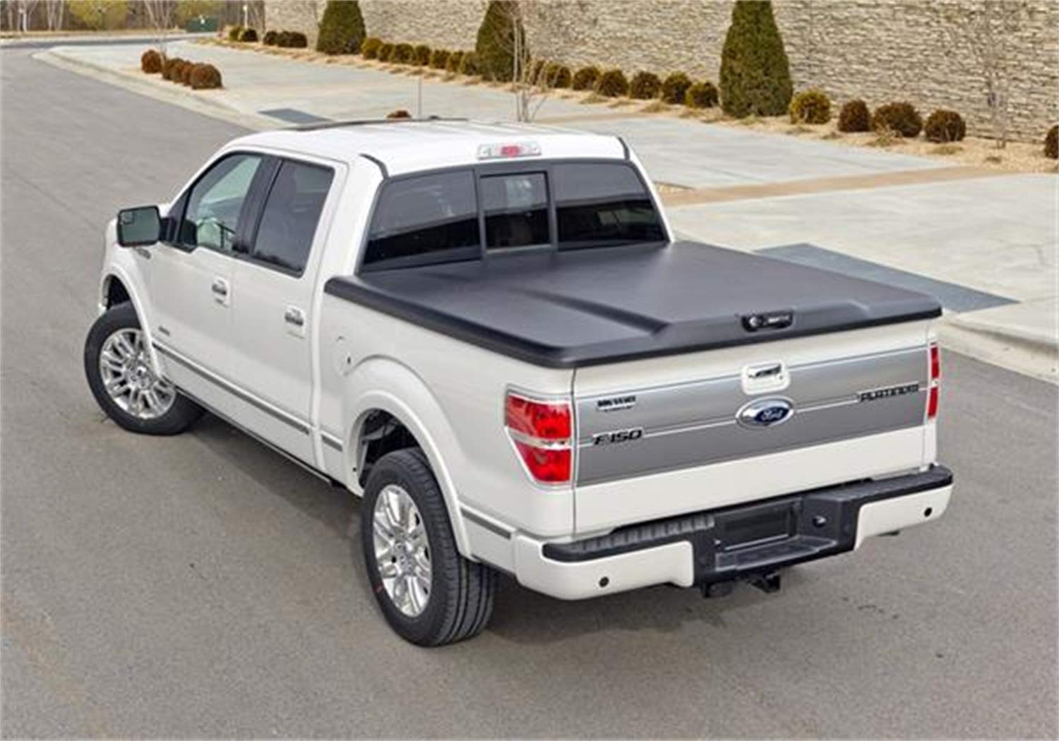 Undercover RealTruck Elite One-Piece Truck Bed Tonneau Cover | UC2198 | Fits 2019-2023 Ford Ranger 6' 1" Bed (72.7")