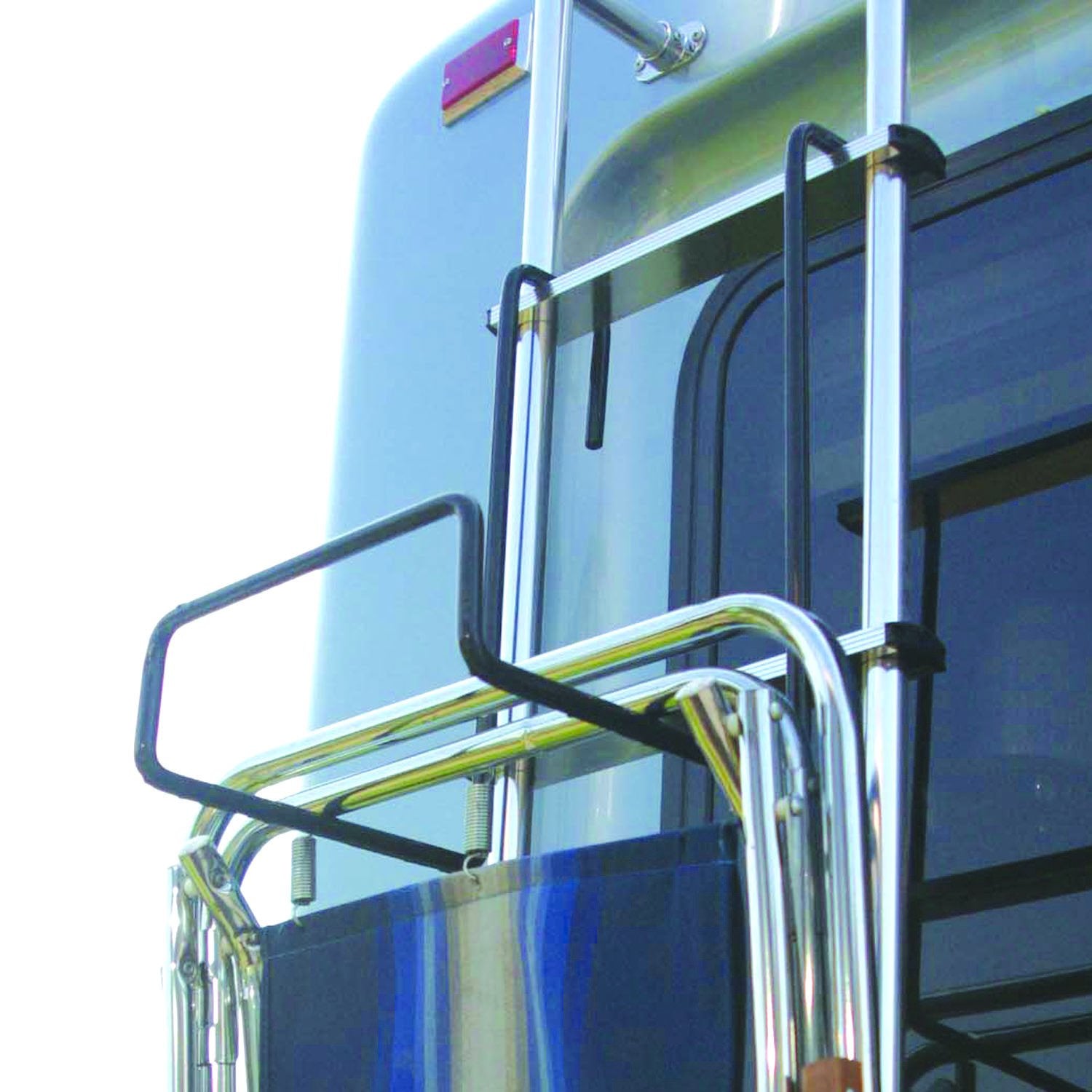 Camco - Heavy Duty 21029 Chair Rack- Hook on RV Ladder to Support Folding Chairs, Picnic Chairs, and Beach Chairs During Travel- Black (51490)
