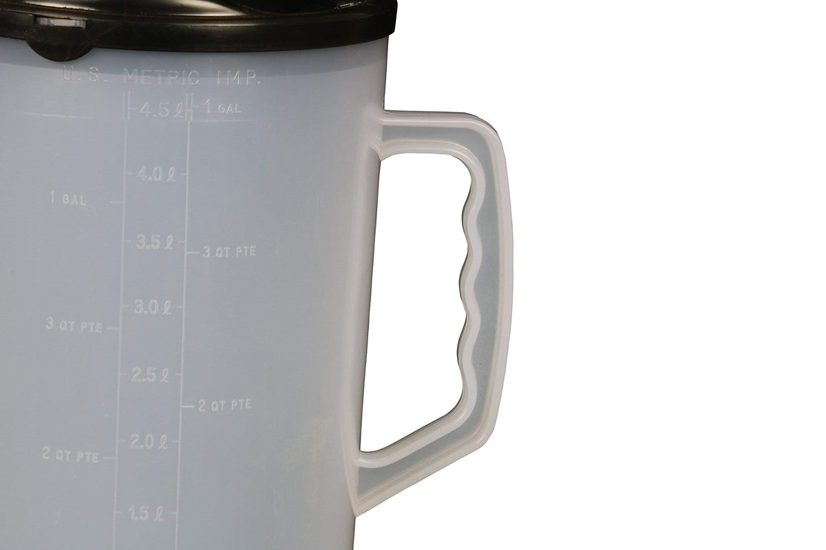 Heavy Duty WirthCo 94046 Graduated Measuring Container with Spout - 4.5 Quart Capacity Funnel king
