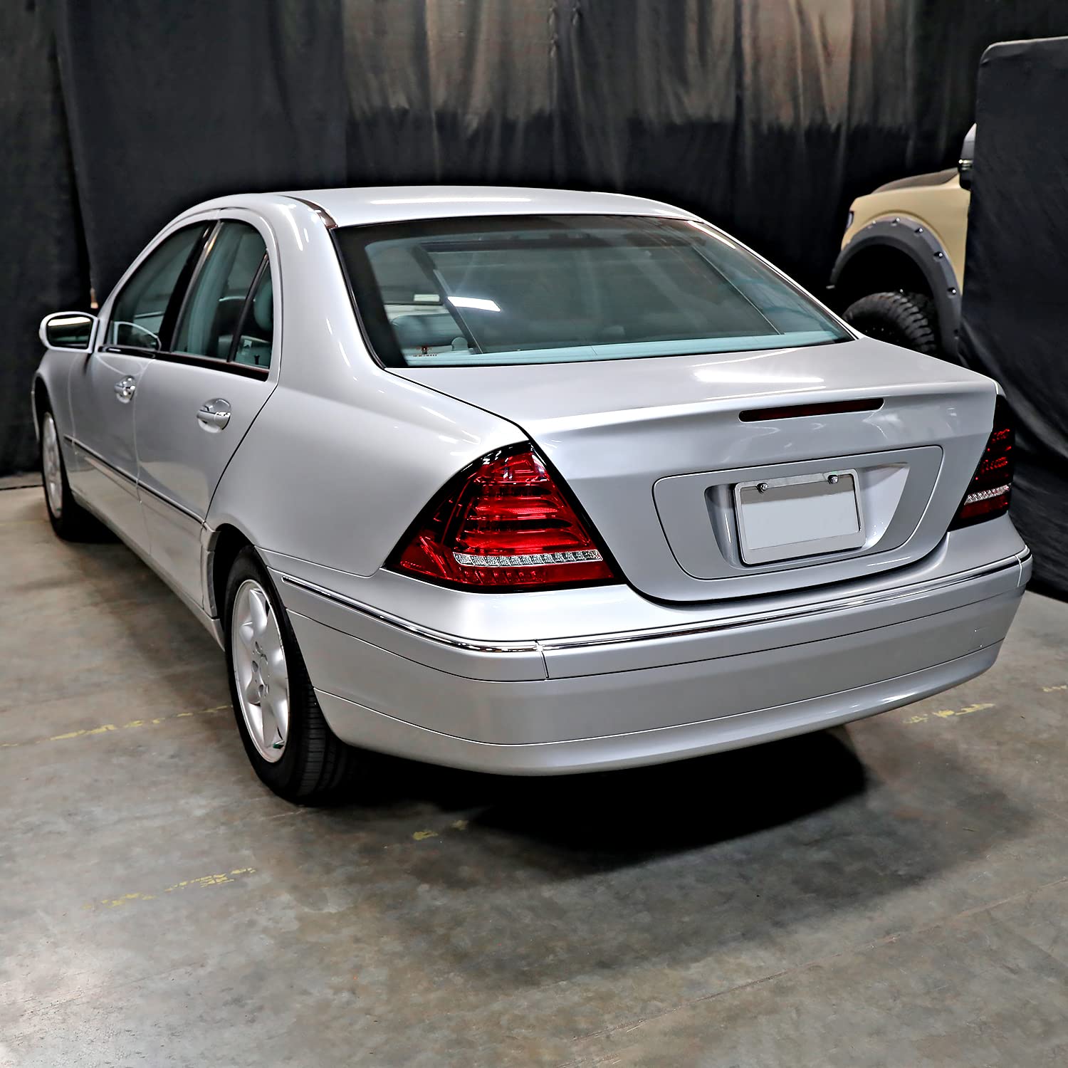 Red Full LED Sequential Tail Lights SPEC-D TUNING Compatible with 2001-2004 Mercedes-Benz W203 C-class Sedan