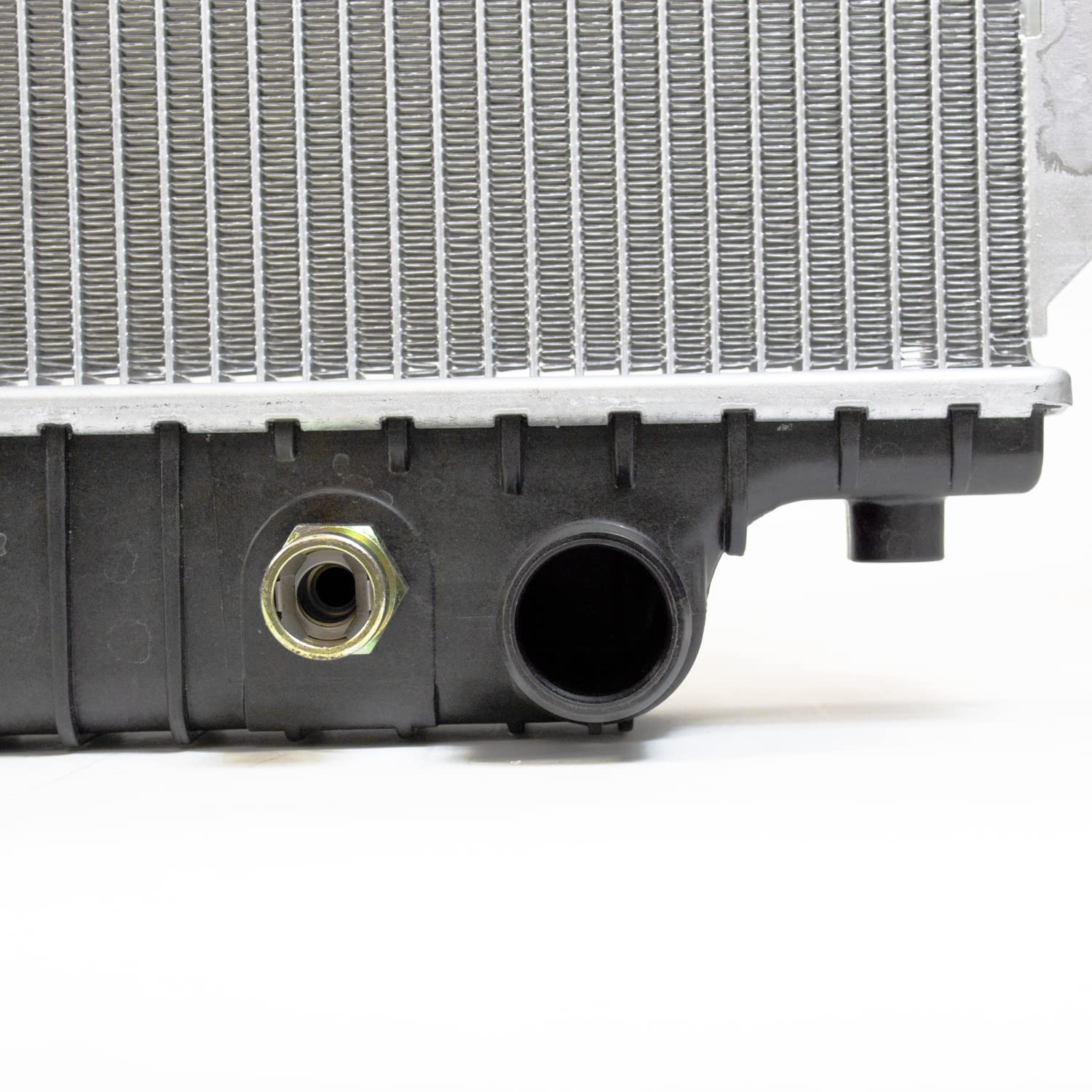 Radiator TYC 2816 Compatible with 2006-2006 Ford Explorer