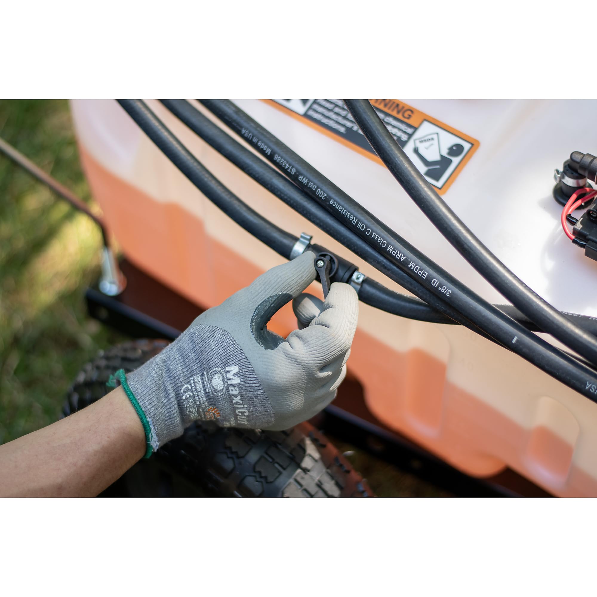 Tow-Behind Agri-Fab 45-0615 Sprayer with Boom and Spray Wand 15 - Gallon Capacity, 1.6 GPM, 100 PSI Sprayer Pump