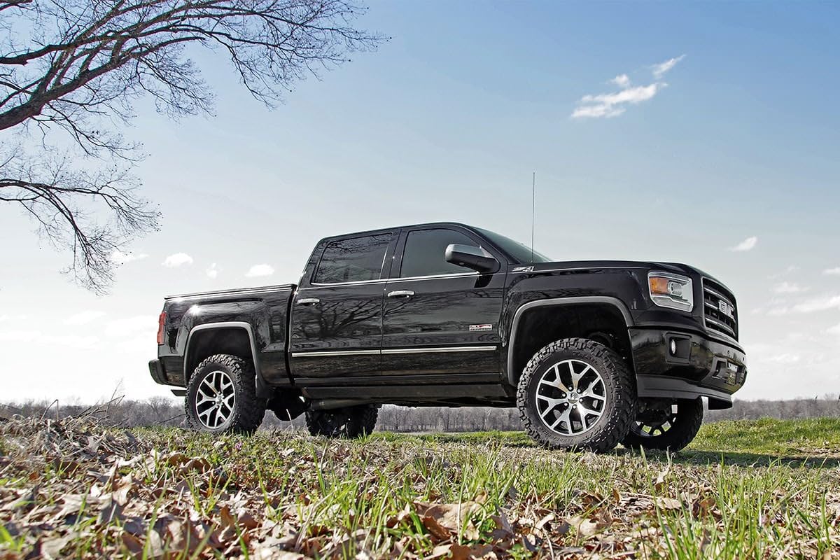 6" Rough Country Suspension Lift Kit with N3 Struts/N3 Shocks for Chevy Silverado & GMC Sierra 1500 (2014-2018 w/Stock Cast Alu or Stamped Steel Control Arms)