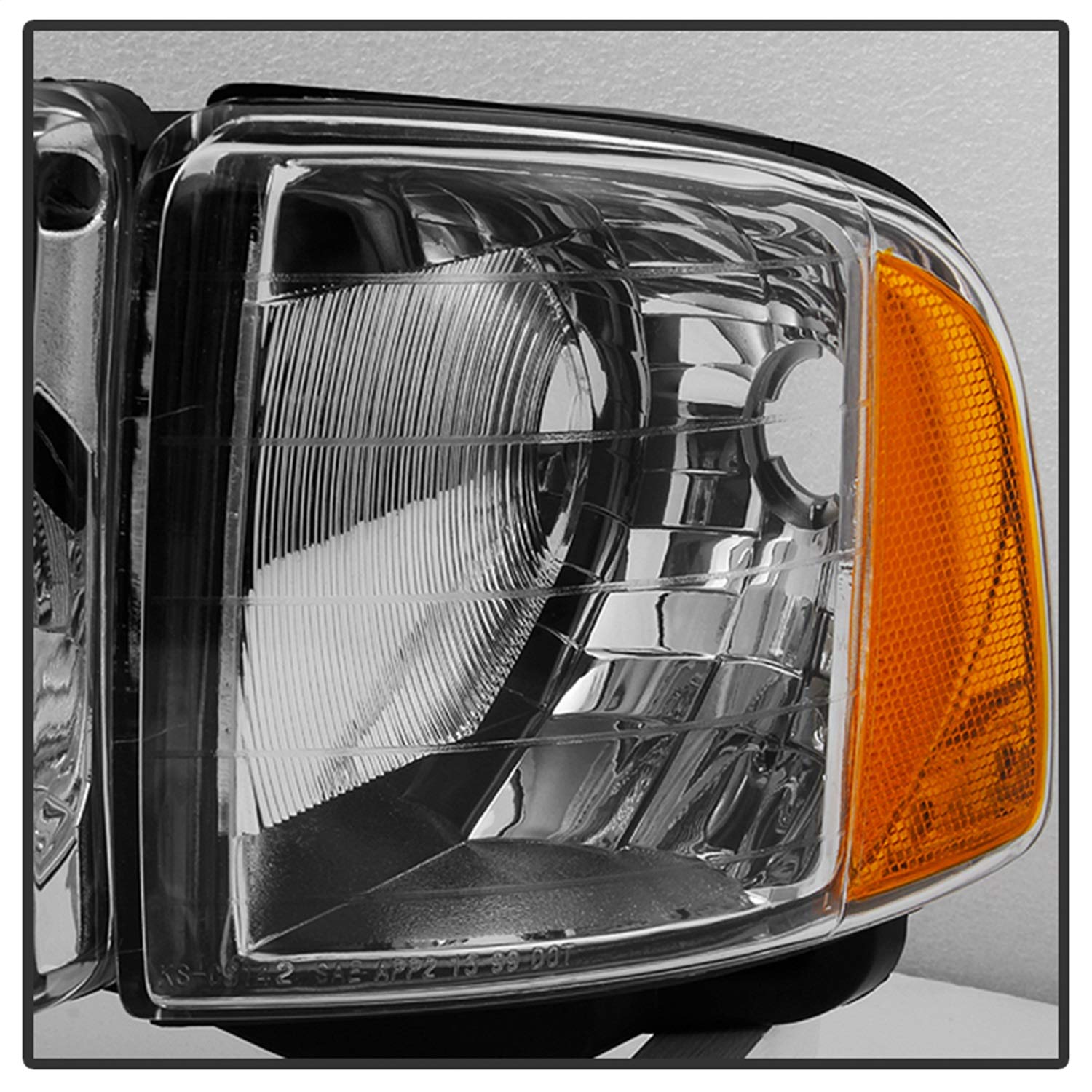 Dodge Ram Xtune HD-JH-DR99-SP-C Headlight