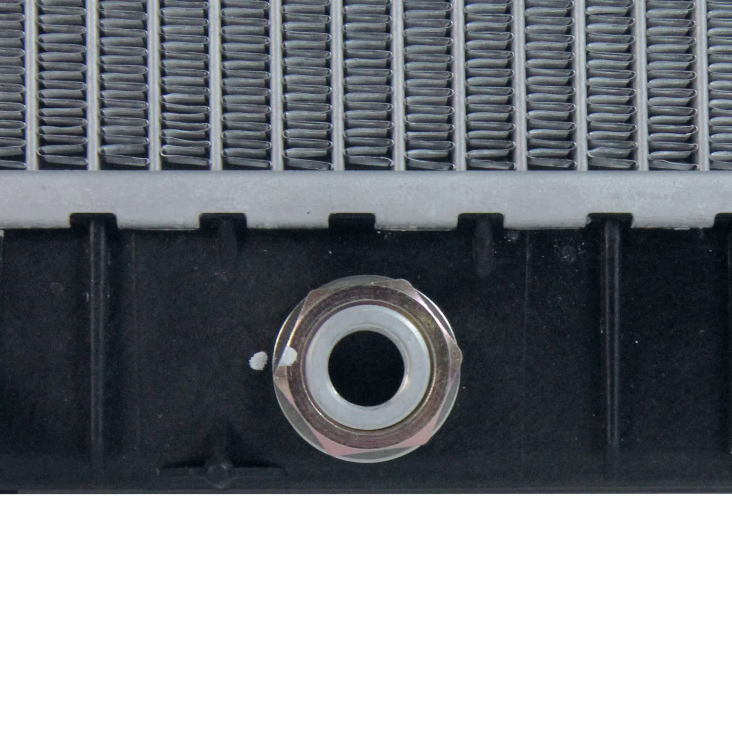 Radiator TYC 2788 Compatible with 2004-2008 Suzuki Forenza