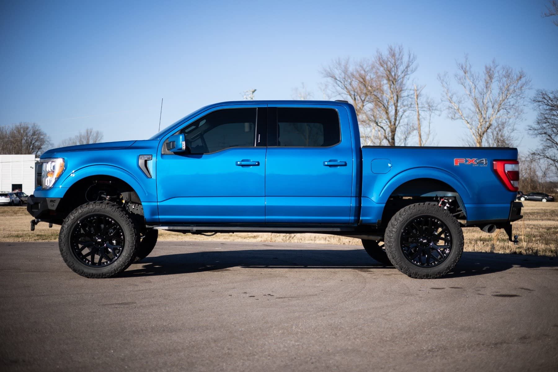 Rough Country RPT2 Running Boards for Crew Cab Ford F-150/Lightning/F-250/F-350/Raptor (2015-2025) - Sleek Profile, Non-Slip Step, Rust Resistant, Easy Install