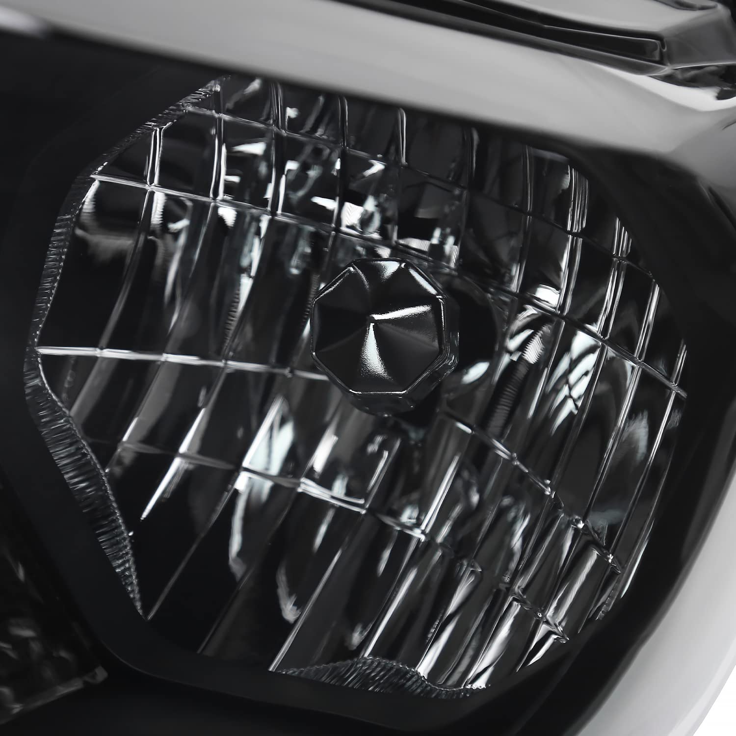 Black Housing Spec-D Tuning Smoke Lens Headlights Compatible with Ford Ranger XL/XLT 2019-2021, L+R Pair Head Lights Lamps