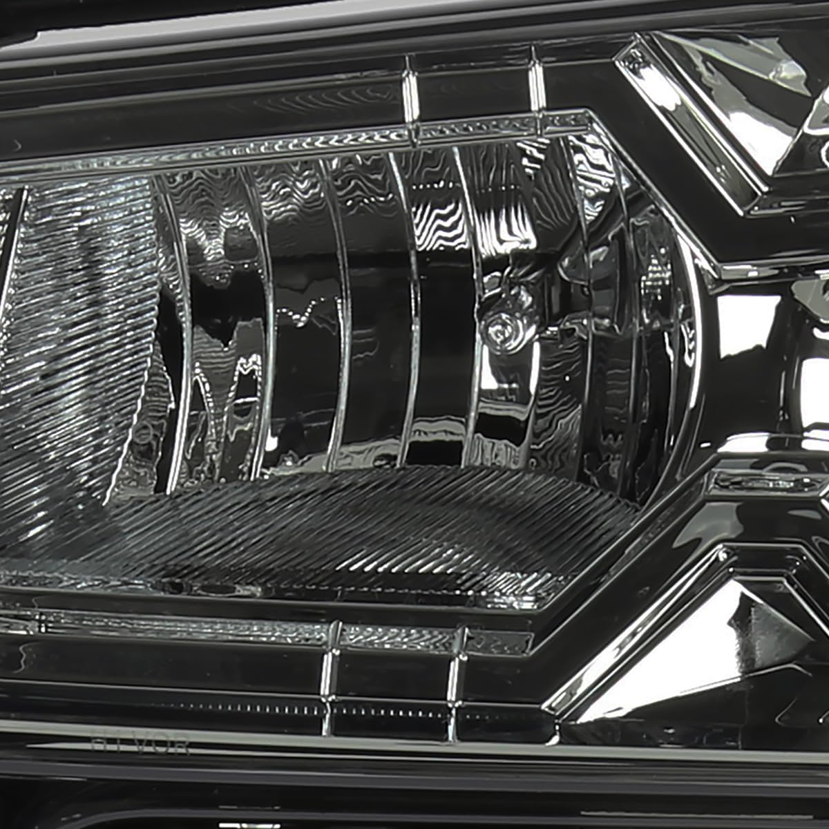 Smoke SPEC-D TUNING Projector Headlights w/LED Compatible with 2002-2009 Chevy Trailblazer, Left + Right Pair Headlamps Assembly