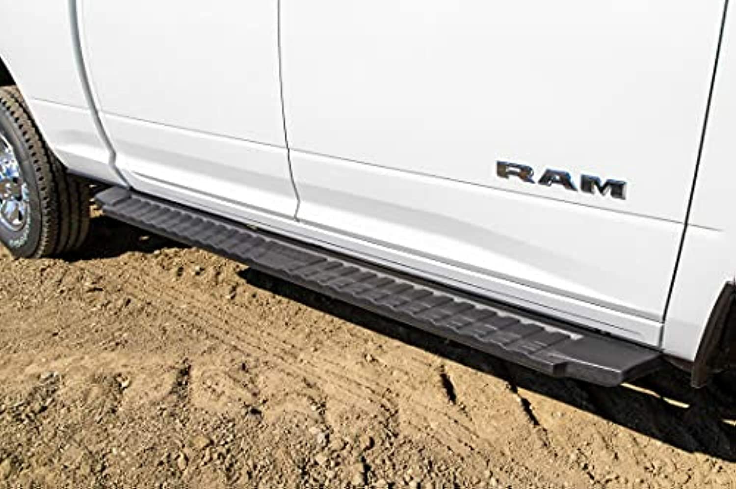Molded Dee Zee Running Board DZ16621