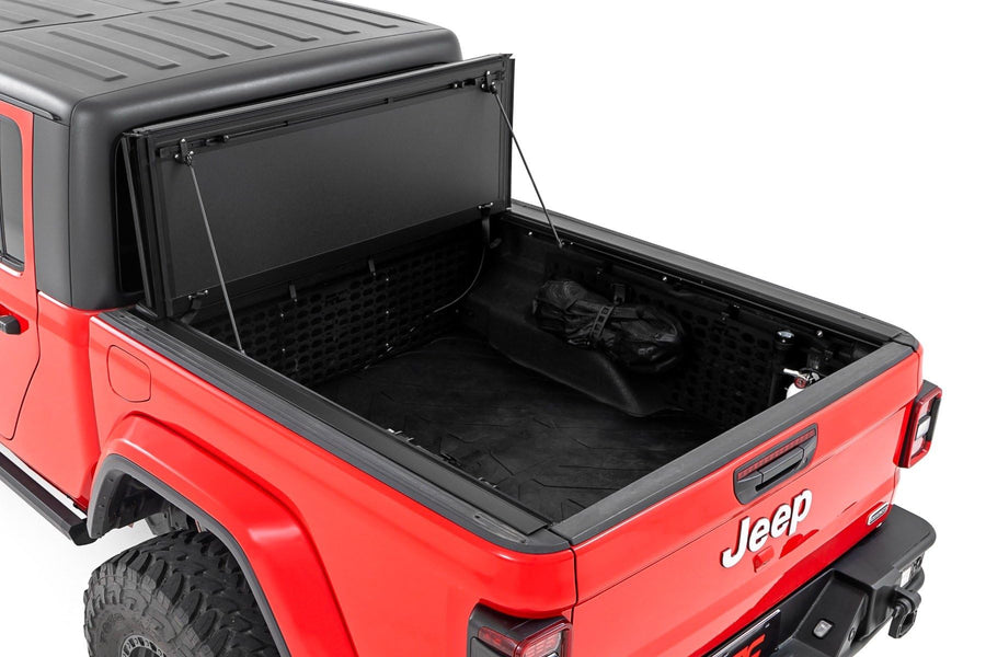 Rough Country Hard Tri-Fold Truck Bed Cover, Truck Tonneau Covers Flip Up for Jeep Gladiator JT (2020-2024) - 5ft Jeep Gladiator Bed Cover, Tonneau Cover - 49620500