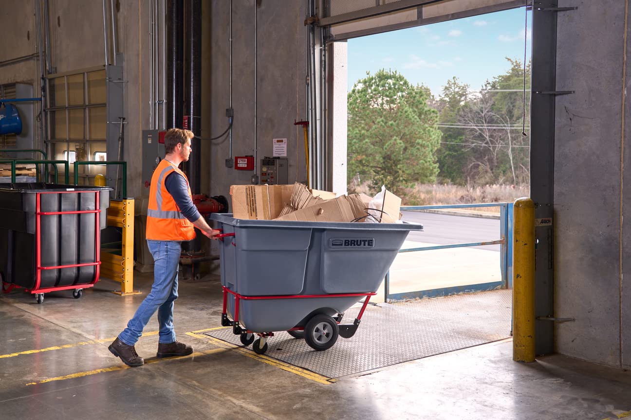 Rubbermaid Brute Dump Truck/Tilt Trash Cart/Garbage Collection/Recycling 1 Cubic Yard Standard Duty 1250 lbs. Gray Distribution Centers/Warehouse/Manufacturing/Stadiums