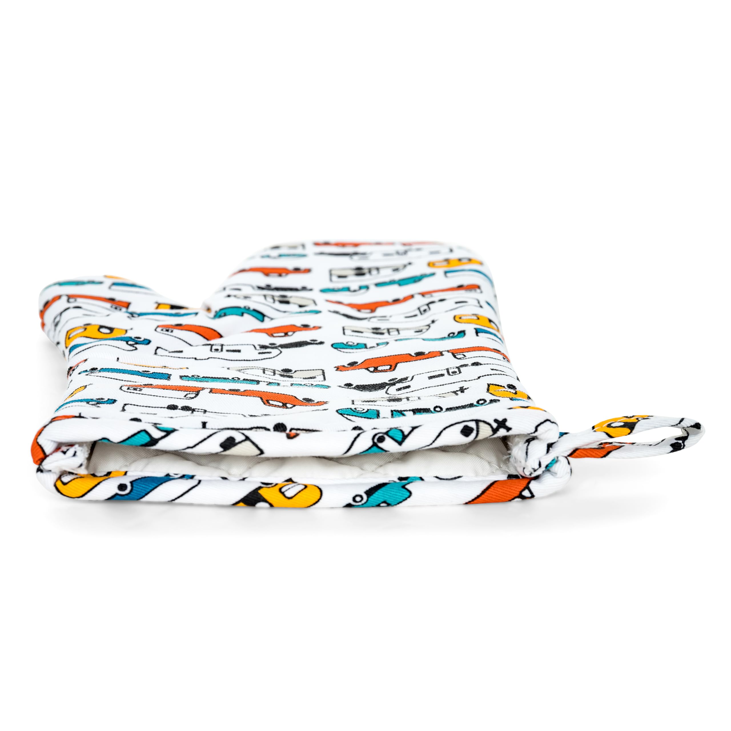 Camco Heat Resistant Life is Better at The Campsite Oven Mitt and Pot Holder Set - Heat Resistant, 100% Cotton - Features Unique RV Camping-Themed Design (53259)