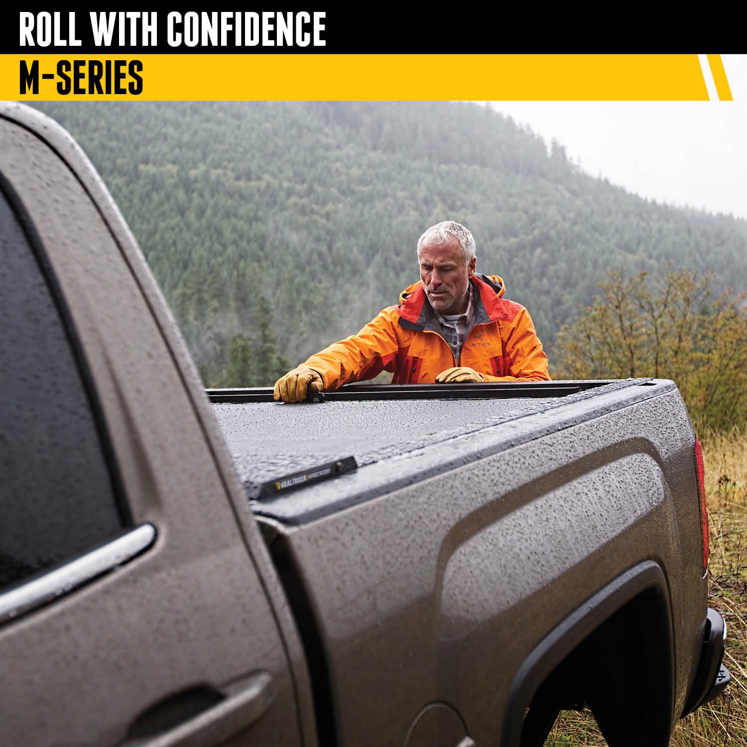 LG152M Roll-N-Lock M-Series Tonneau Cover for Ford F-250 Super Duty-96.5 in,Black