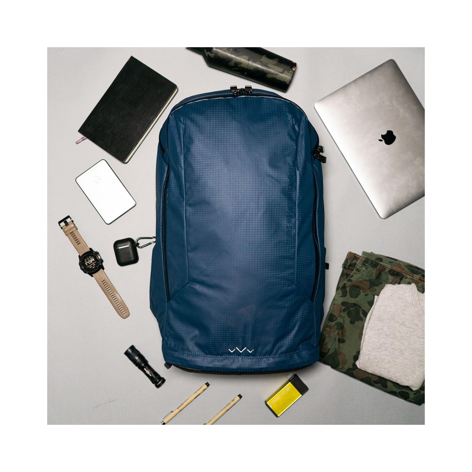 SOG 36 Surrept/CS Liter Carry Lightweight Organized Functional Water-Resistant Nylon Travel Day Backpack, Steel Blue/Frost