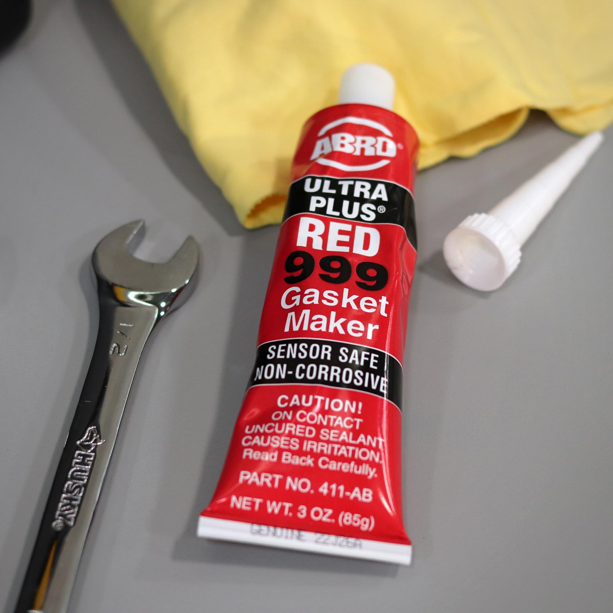 Ultra Plus ABRO 999 RTV Silicone Sealant and Gasket Maker, for Import Engines, Sensor Safe, Non-Corrosive, High Temp Silicone Sealant, 650 Degrees F, 3 oz. Tube - Red