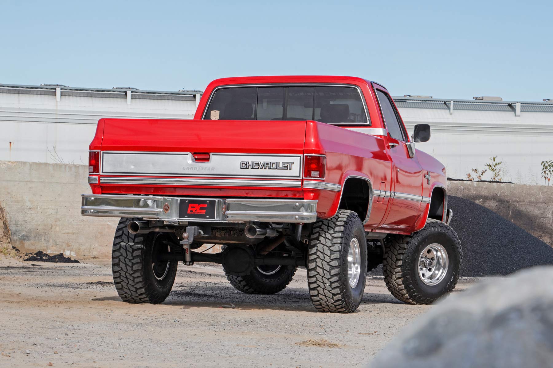 4" Lift Kit Rough Country for 73-76 Chevy GMC C/K10 | C/K15-19530
