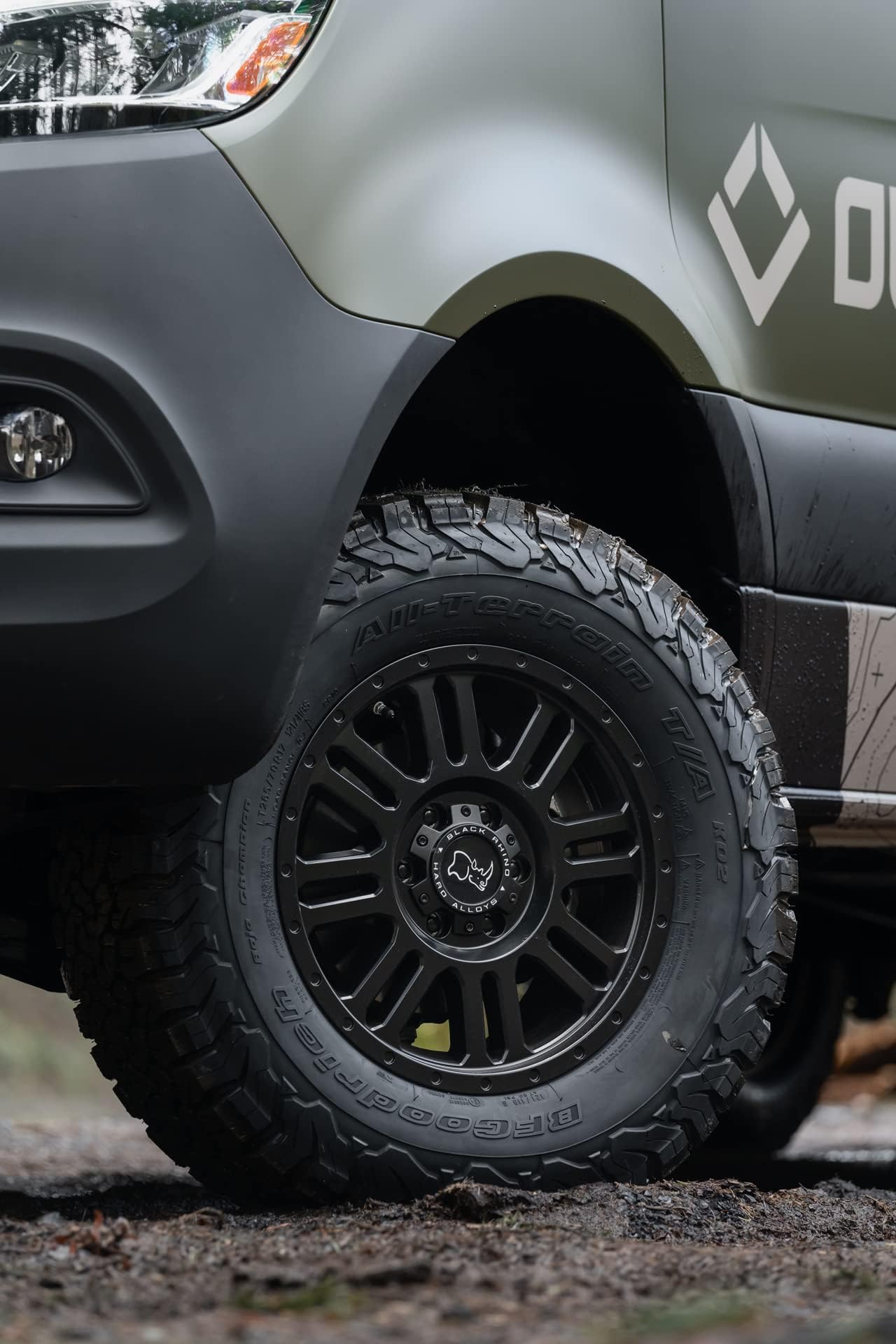 Black Rhino YELLOWSTONE Hard Alloys 16X8 6X130 6 38mm MATTE GUNMETAL - 1680YWN386130G84