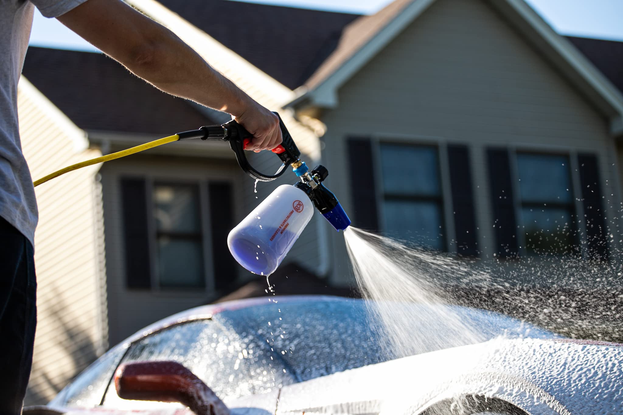 Foam Cannon 303 Products for Pressure Washer, Heavy Duty Foam Gun with Anti-Corrosive Stainless-Steel Fitting & Adjustable Foam Spray for Car Wash & Detailing, 2L Reservoir (39030)