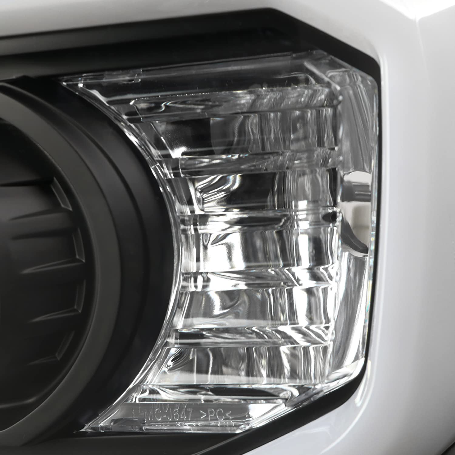 DRL LED Strip Projector Headlights SPEC-D TUNING Compatible with 2007-2014 Chevy Avalanche, Tahoe, Suburban 1500 2500, Left + Right Pair Headlamps Assembly