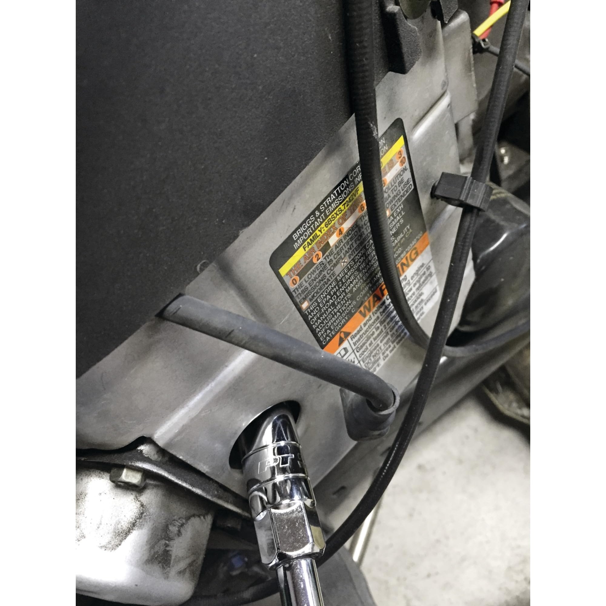 W1126C Performance Tool Socket (3/8-Inch Drive 13/16-Inch SP)