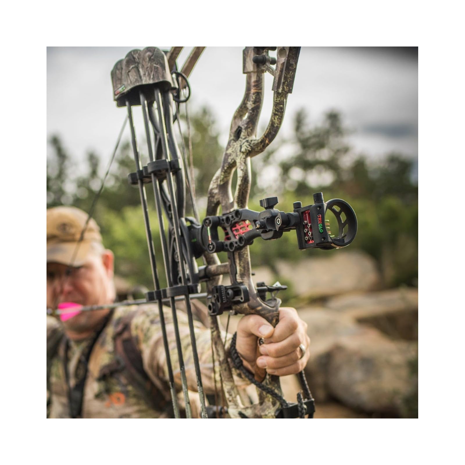 Carbon TRUGLO Hybrid 5-Pin Durable Ultra-Lightweight Micro-Adjustable Bow Sight with Large Circular Field of View, Toolless Micro Adjustment, Black