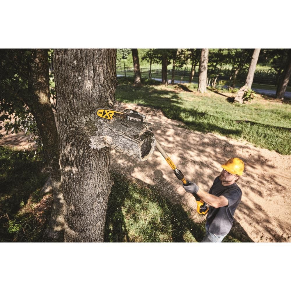 DEWALT 20V MAX* Cordless Pole Saw and Pole Hedge Trimmer Combo Kit DCKO86M1