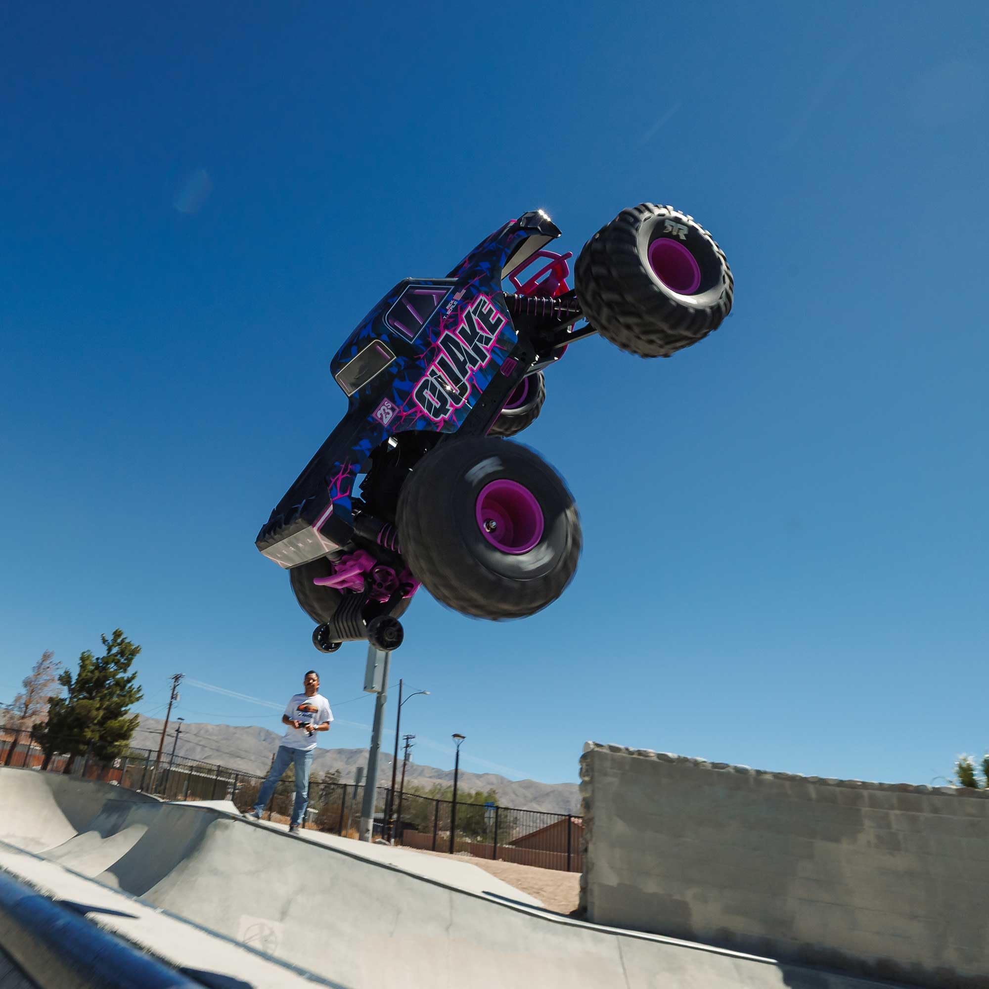 ARRMA 1/10 Quake 223S RC Truck 2WD RTR (Battery and Charger Not Included) Brushless Monster Truck, Purple, ARA3537T3