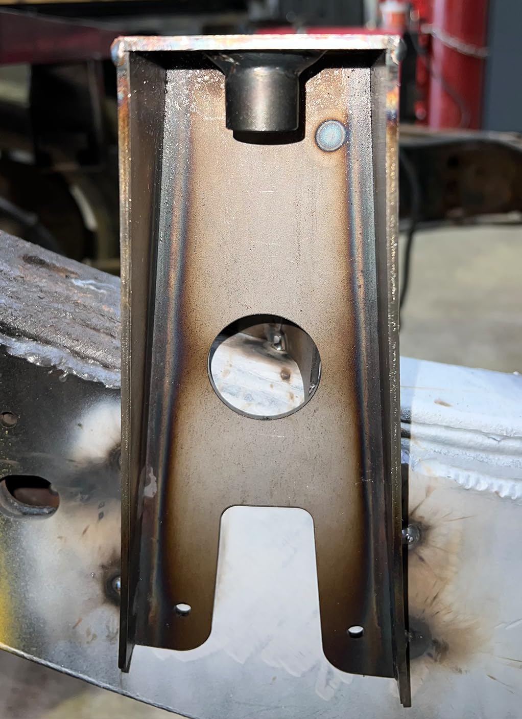 Bed Front Mount for Colorado/Canyon (2004-2012) by Rust Buster RB7512