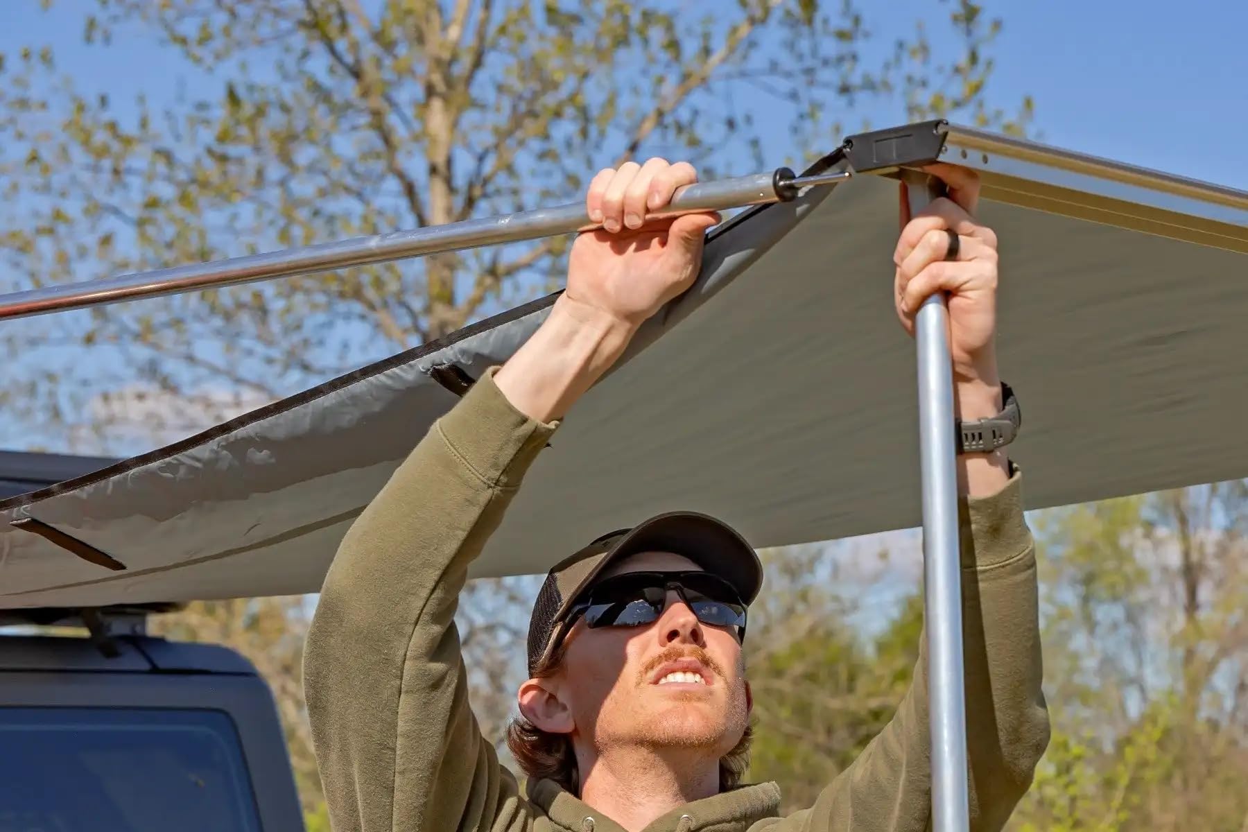 Rough Country 6'6" x 9'8" Retractable Roof Rack Awning - Universal Fit (Fits Trucks & SUVs)