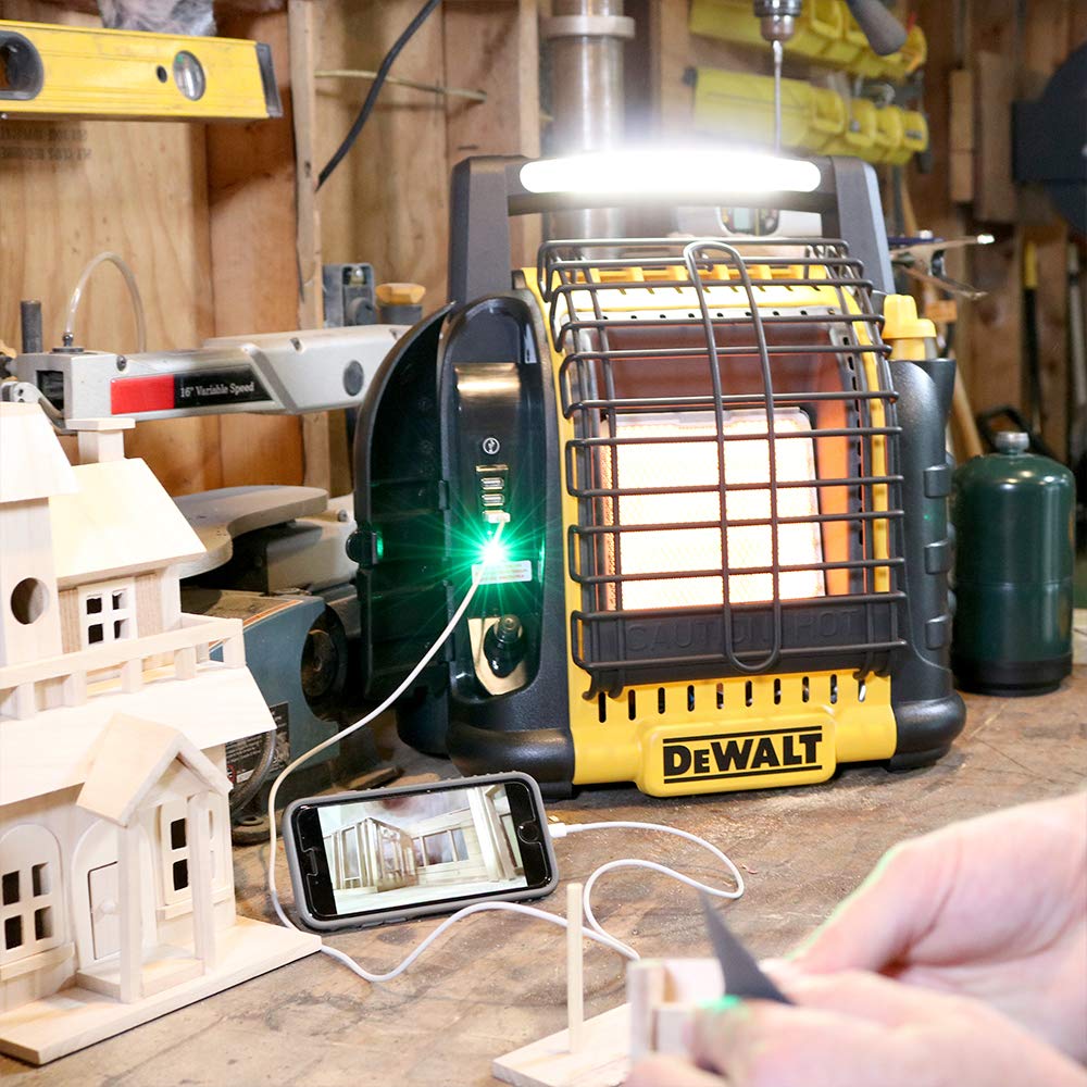 12,000BTU DeWALT Portable Radiant Heater - MA and Canada Version
