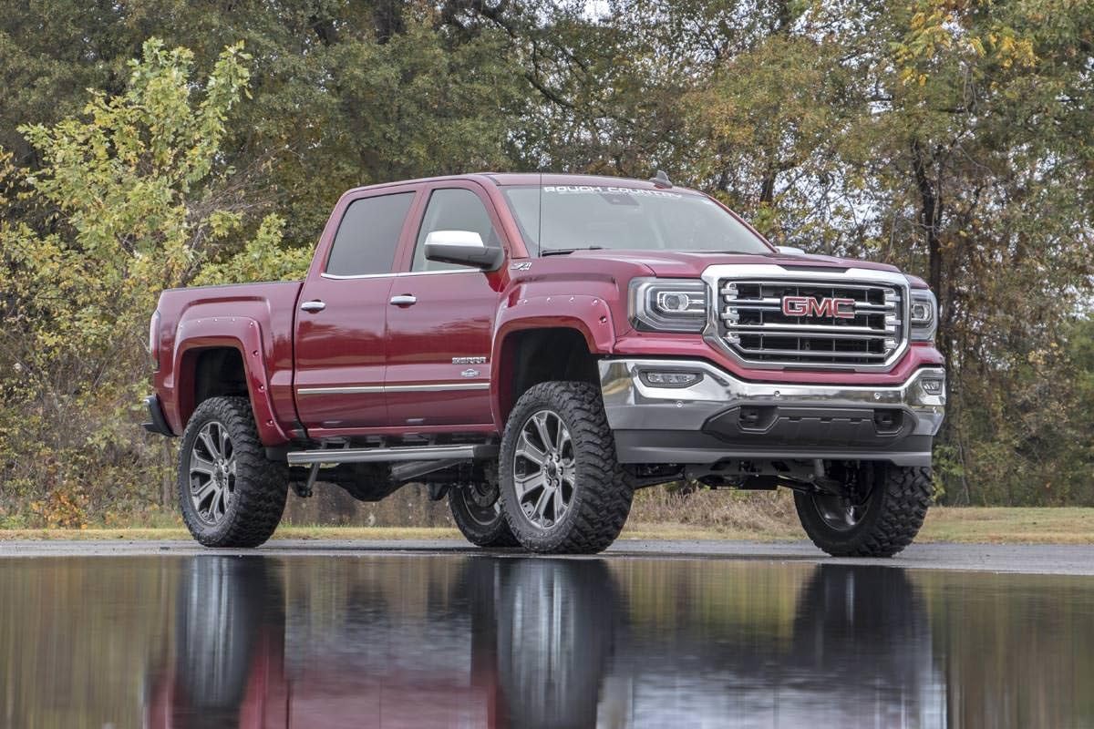 7" Lift Kit Rough Country with Vertex Coilovers/Vertex Shocks for Chevy Silverado & GMC Sierra 1500 (2014-2018 w/Stock Cast Steel Control Arms)