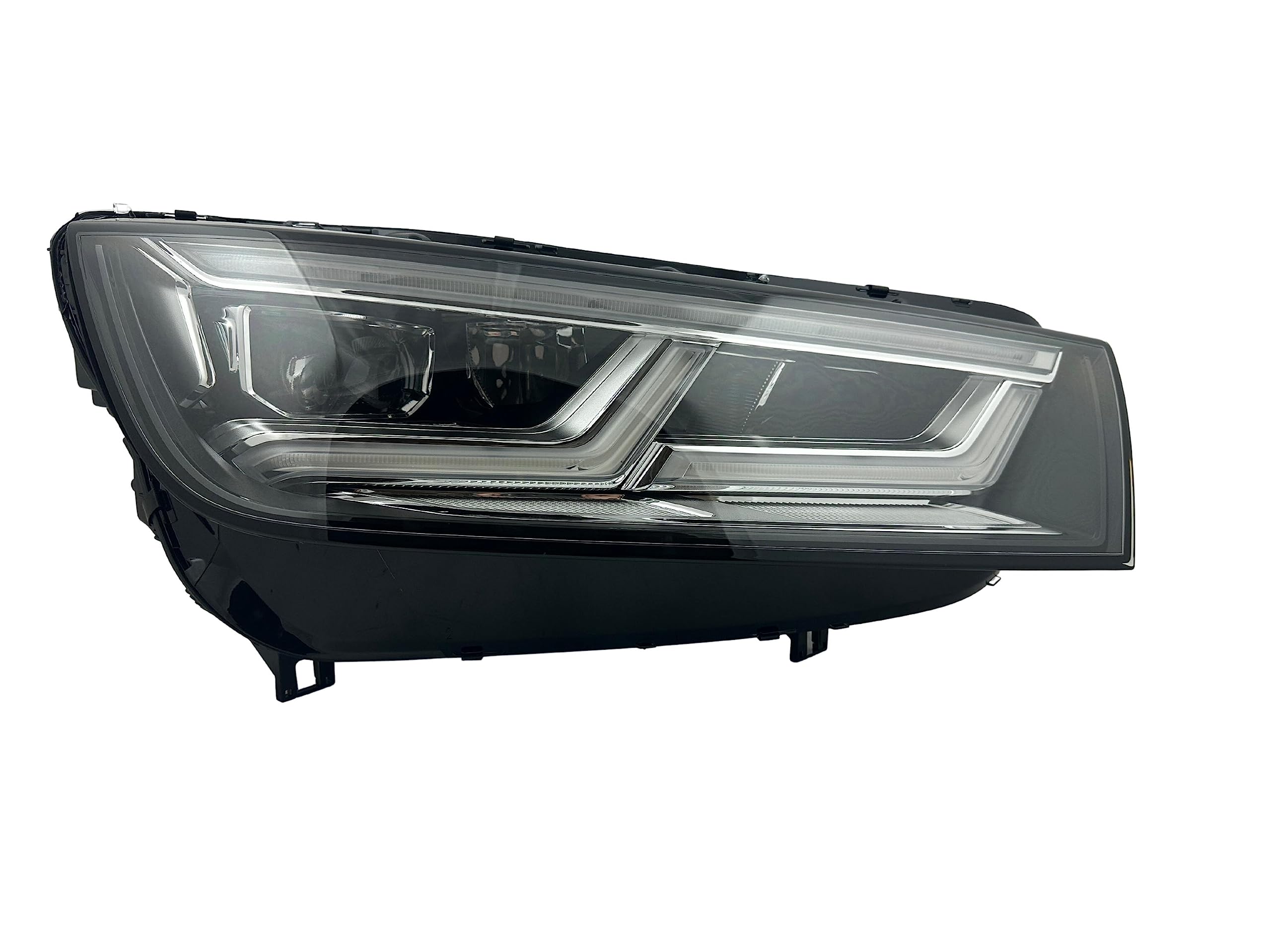 18-20 AD Q.5 LED H.L RH TYC (20-17095-00)
