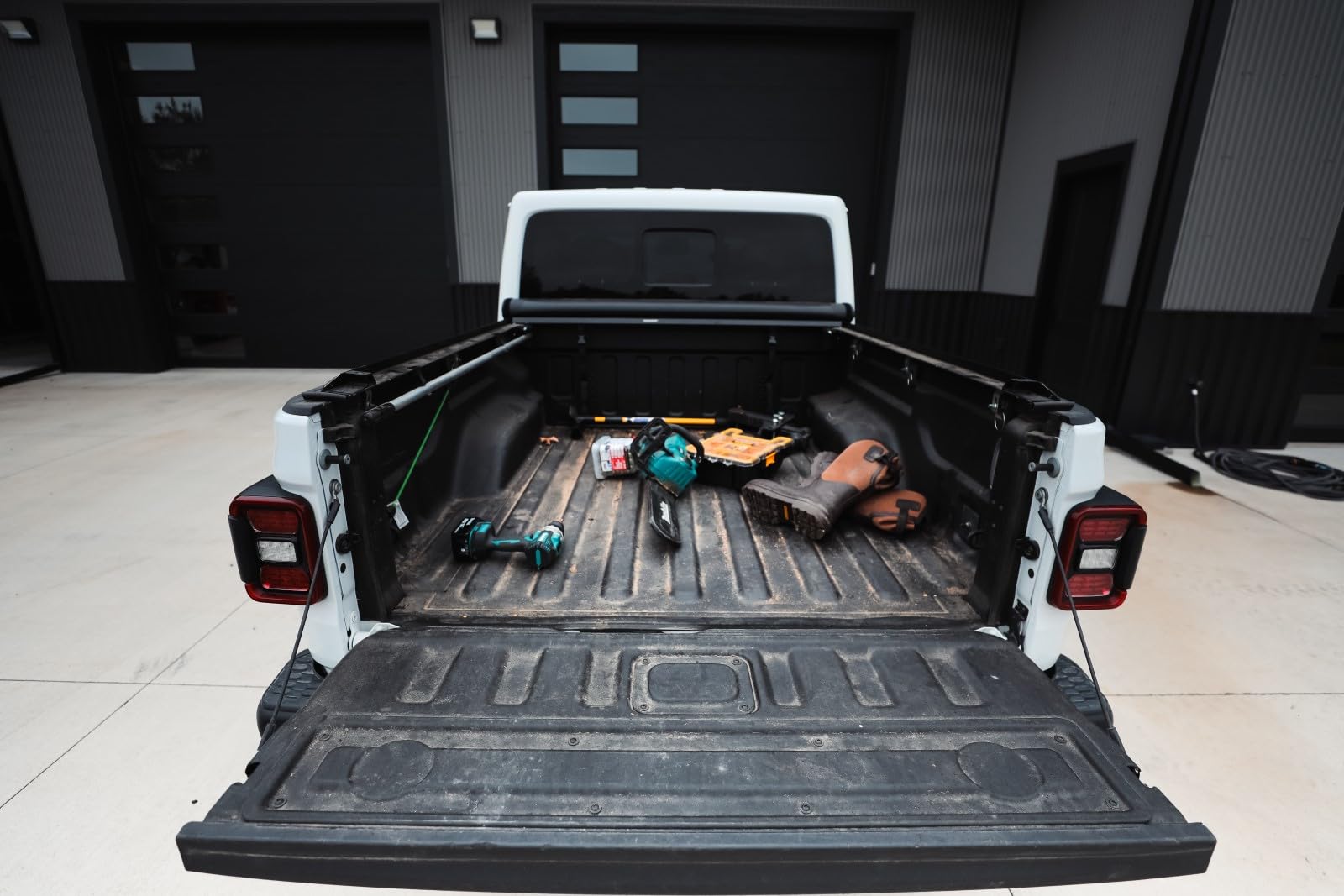 CargoStop DuHa 80097 Truck Bed Divider fits Mid Size Pickup Trucks 46" Wide | Prevents Load Shift and Secures Cargo | Made in USA | Includes 1 Divider