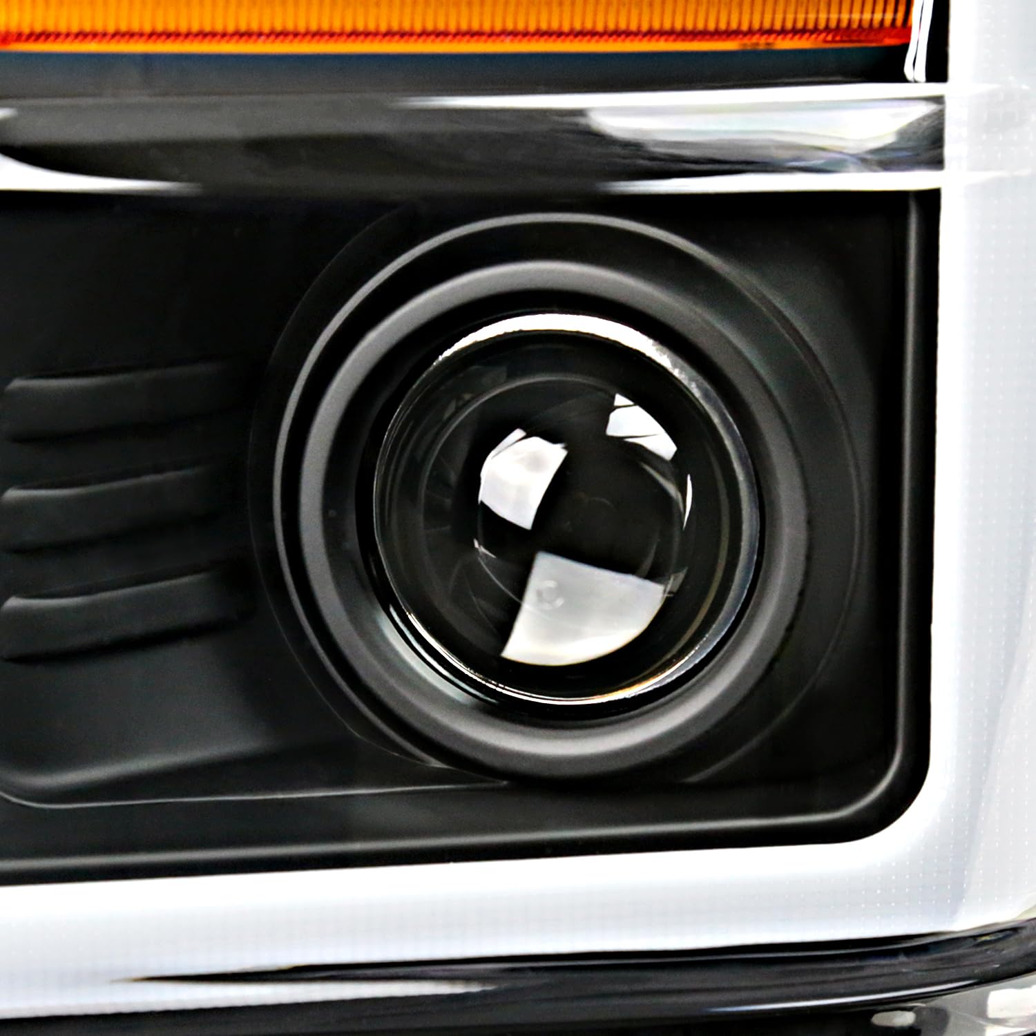 Black SPEC-D TUNING Projector Headlights with Sequential LED Turn Signal Light Strips Compatible with 2008-2010 Ford F-250, F-350, F-450, F-550 Super Duty, Left + Right Pair Headlamps Assembly