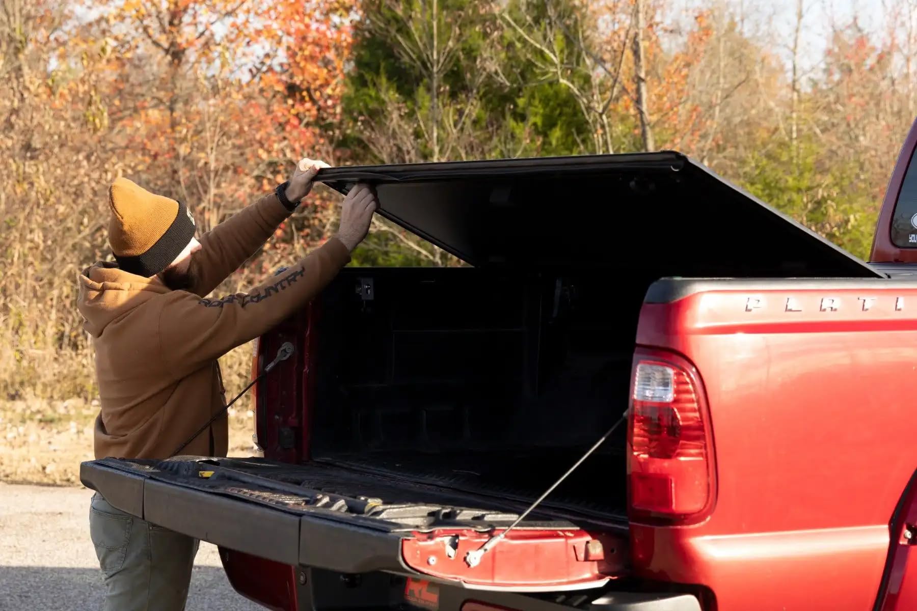 Rough Country Hard Tonneau Cover Tri-Fold for Ford F-250/F-350 Super Duty (1999-2016) - Aluminum Flip-Up Folding Bed Cover, Fits 6'10 (81.0-82.4") Bed