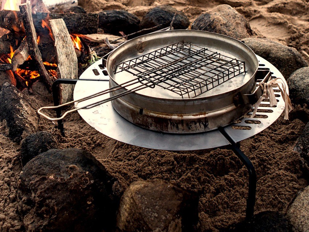 Braai/BBQ Grate Spare Tire by Front Runner