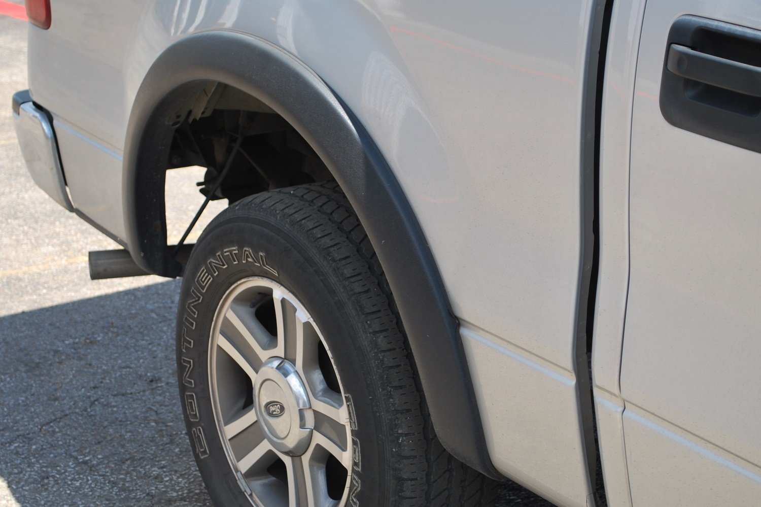 Lund SX310S Elite Series RealTruck Black Sport Style Standard Front and Rear Fender Flare - 4 Piece