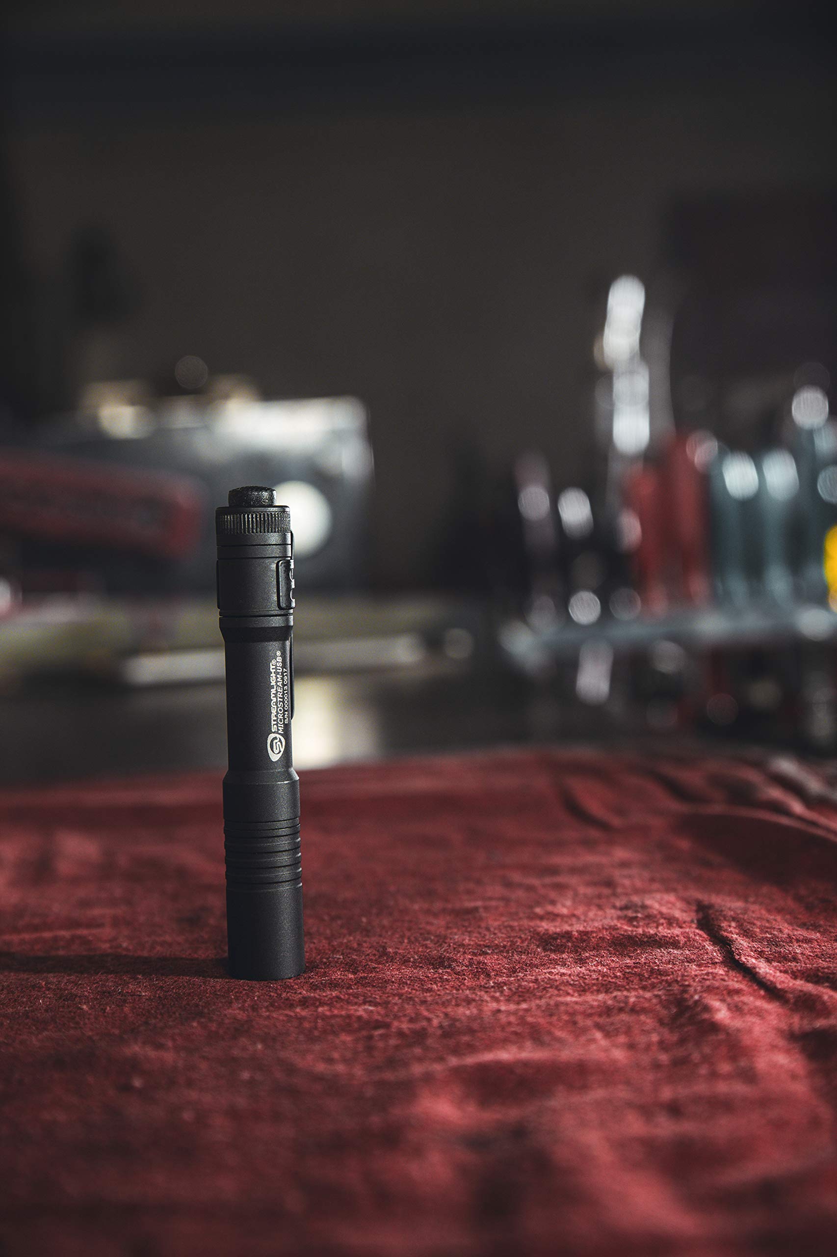 Streamlight MicroStream 66601 250-Lumen EDC Ultra-Compact Flashlight with USB Rechargeable Battery, Clear Retail Packaging, Black