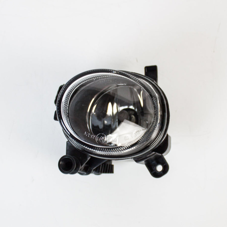 Volkswagen CC TYC 19-0796-00 Driver Side Replacement Fog Light