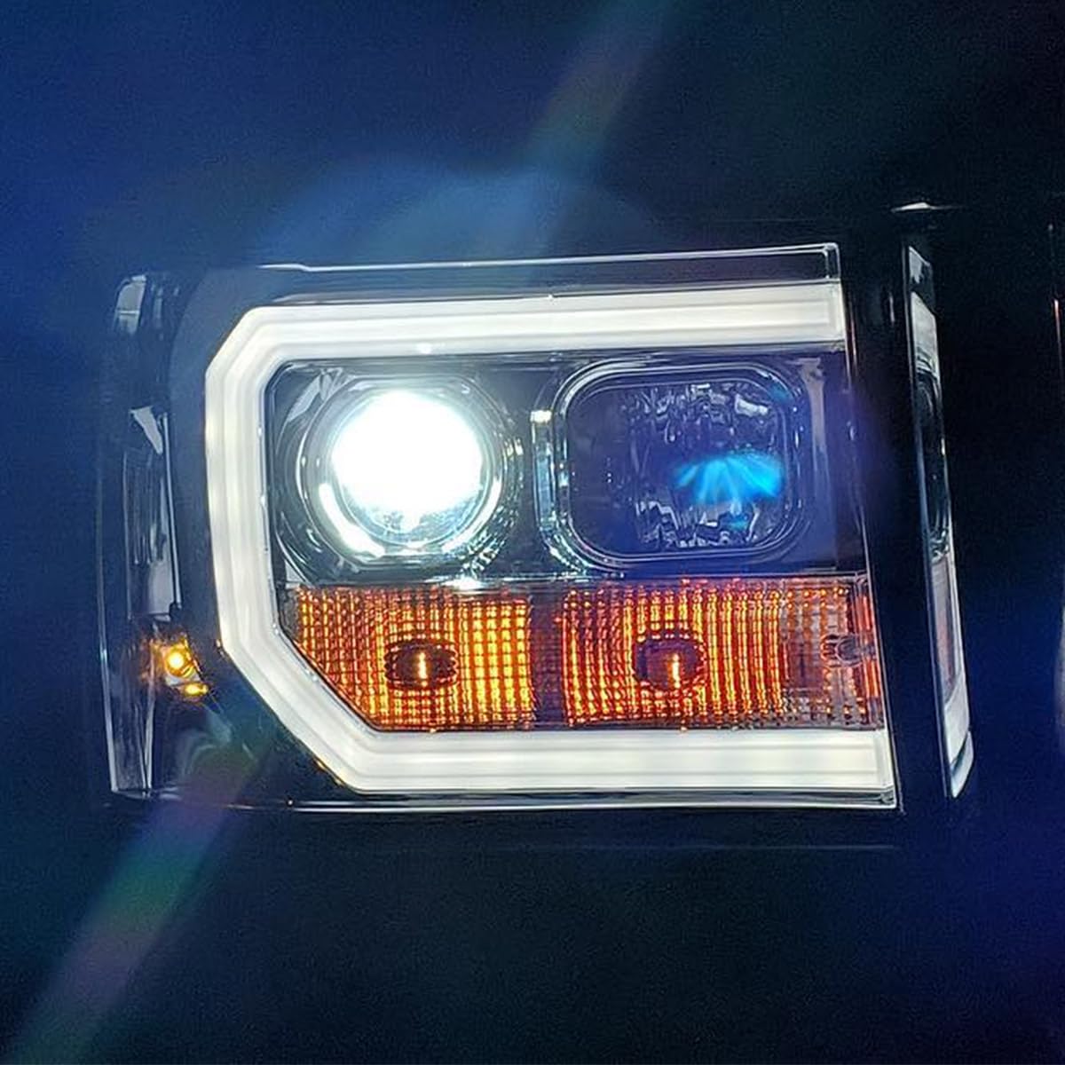 RECON - Projector Headlights Fits 2007-2013 Sierra (1500, 2500, 3500) OLED Halos & DRL - Smoked Lens