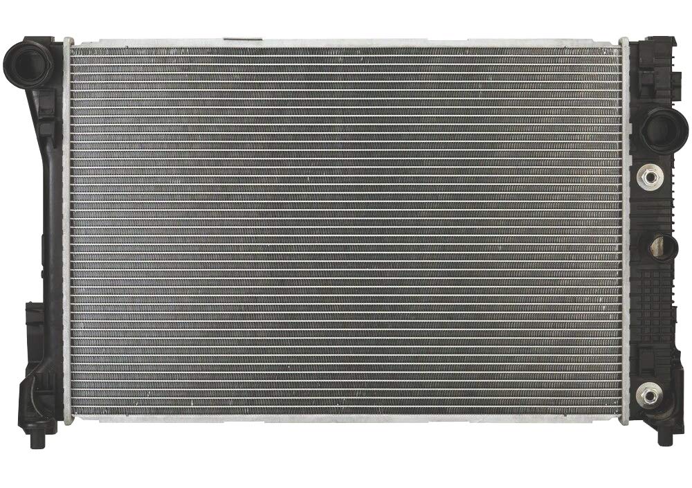 CSF 3547: Radiator, Mercedes-Benz C300 3.0L 2011-2008; Mercedes-Benz E350 3.5L 2010-2008; Mercedes-Benz GLK350 3.5L 2011-2010