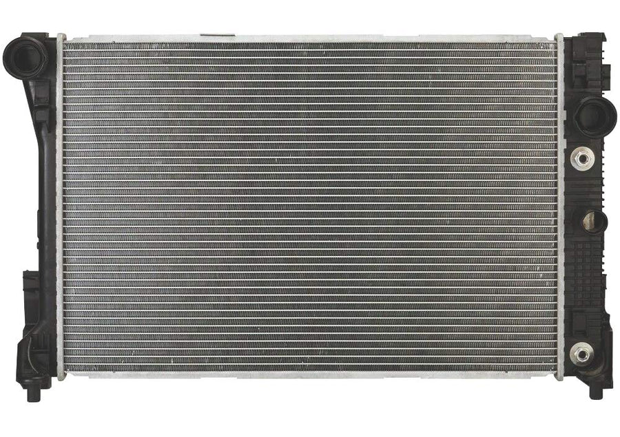 CSF 3547: Radiator, Mercedes-Benz C300 3.0L 2011-2008; Mercedes-Benz E350 3.5L 2010-2008; Mercedes-Benz GLK350 3.5L 2011-2010