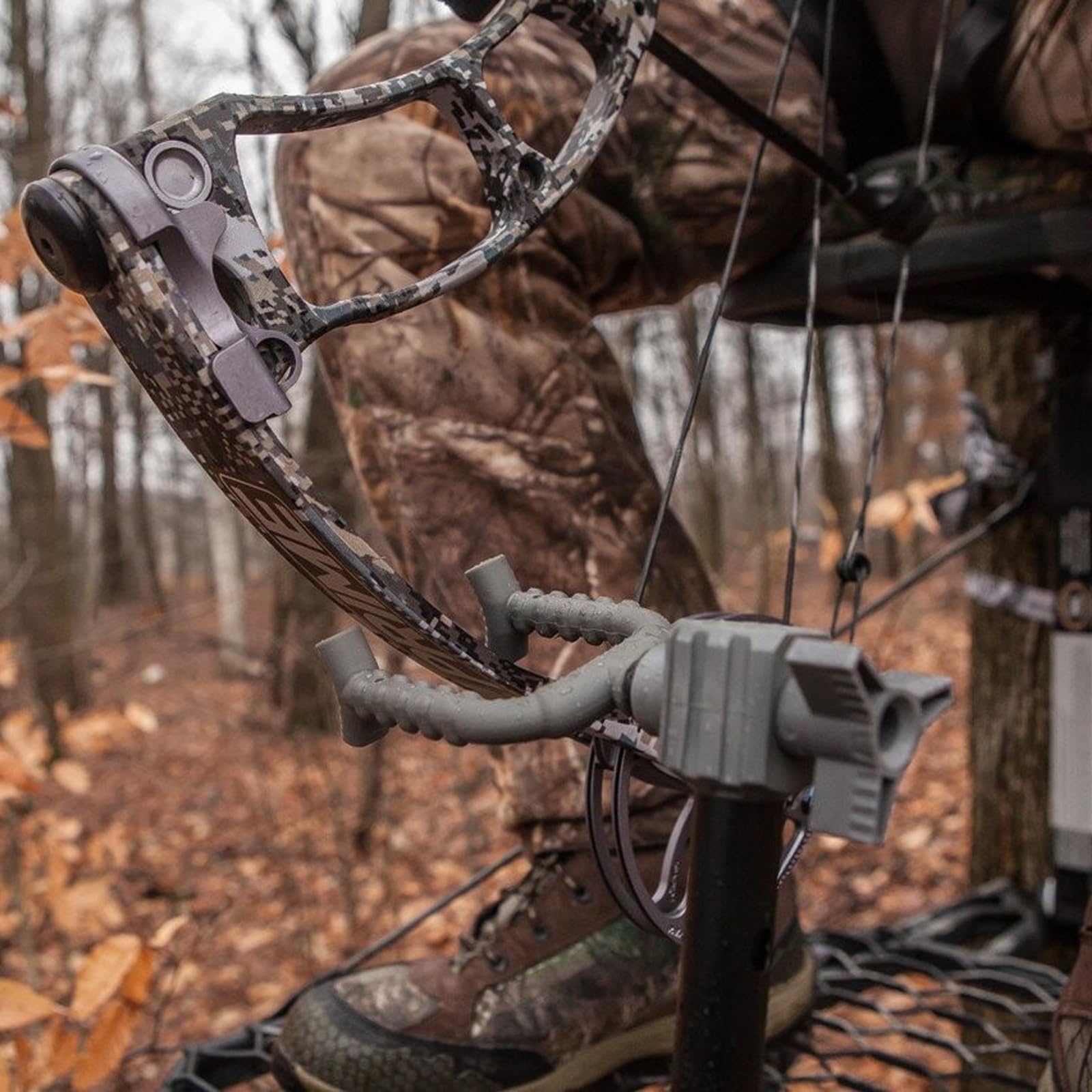 HAWK Hunting Limb Grip Portable Easy-To-Install Secure Bow Holder with 360-Degree Rotating Silent-Grip Limb Fork Weight Rating 8.5 Lbs