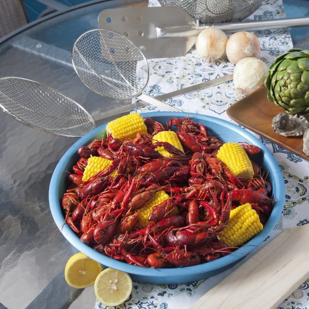Bayou Classic 14-in Blue Anodized Aluminum Serving Tray 4-pc Set Perfect for Crawfish and Seafood Boils Cookouts Tailgating Camping and Backyard Entertaining